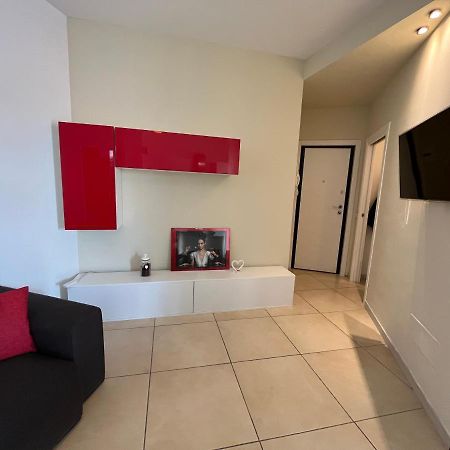 Bilocale In Centro - 10Km Da Malpensa Apartment Gallarate Exterior foto
