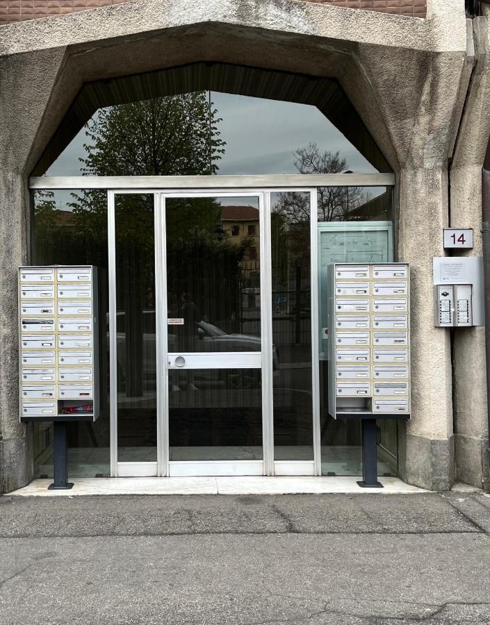 Bilocale In Centro - 10Km Da Malpensa Apartment Gallarate Exterior foto