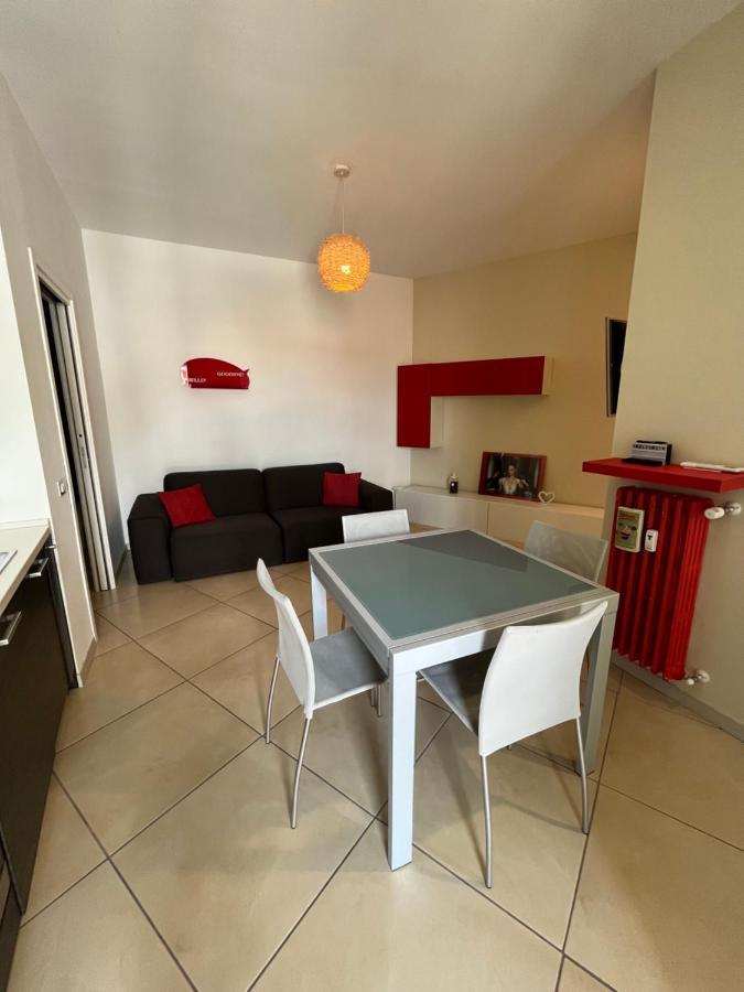 Bilocale In Centro - 10Km Da Malpensa Apartment Gallarate Exterior foto